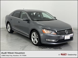 Used 2015 Volkswagen Passat 1.8T SE image 1