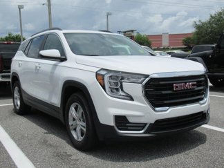 Used 2024 GMC Terrain SLE w/ Driver Convenience Package image 1
