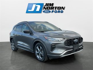 Used 2023 Ford Escape ST-Line w/ Tech Pack #1 image 1
