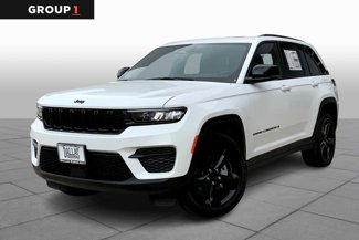 New 2025 Jeep Grand Cherokee Altitude image 1