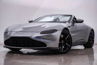 Used 2021 Aston Martin V8 Vantage Roadster image 1