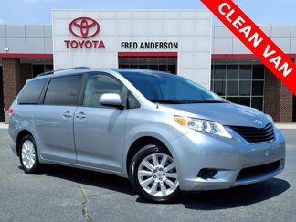 Used 2011 Toyota Sienna LE image 1