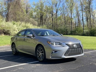Used 2017 Lexus ES 350 image 1