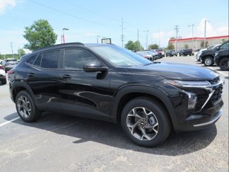 New 2025 Chevrolet Trax LT w/ Driver Confidence Package image 1