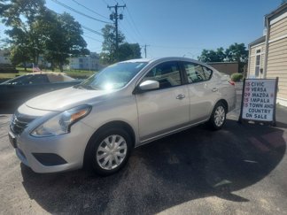 Used 2019 Nissan Versa SV image 1