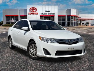 Used 2014 Toyota Camry XLE image 1