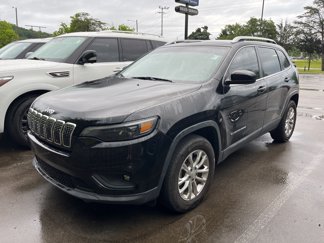 Used 2019 Jeep Cherokee Latitude w/ Popular Appearance Group image 1