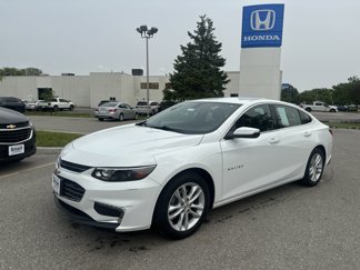 Used 2017 Chevrolet Malibu LT image 1