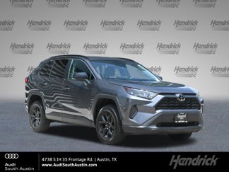 Used 2021 Toyota RAV4 LE image 1