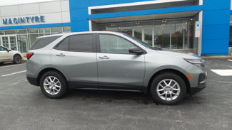 Used 2023 Chevrolet Equinox LS w/ LS Convenience Package image 1