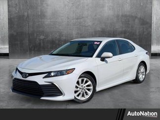 Used 2022 Toyota Camry LE image 1