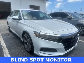Used 2018 Honda Accord Touring image 1