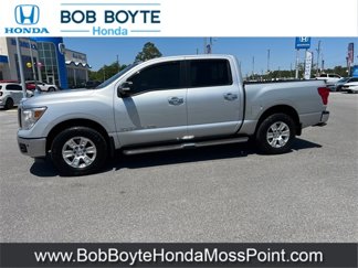 Used 2019 Nissan Titan SV w/ SV Convenience Package image 1