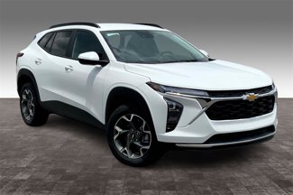 New 2025 Chevrolet Trax LT w/ Driver Confidence Package image 1