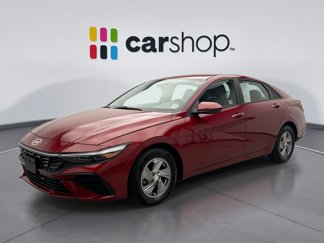 Used 2024 Hyundai Elantra SE image 1