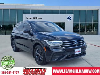Used 2022 Volkswagen Tiguan SE image 1