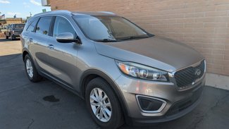Used 2017 Kia Sorento LX image 1