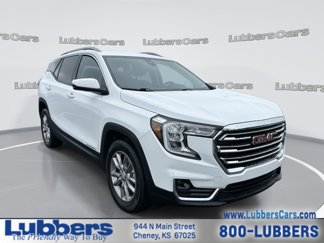 Used 2024 GMC Terrain SLT image 1