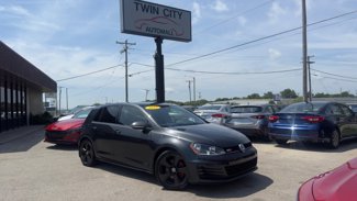 Used 2015 Volkswagen Golf 4-Door image 1