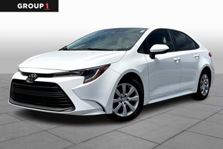 Used 2023 Toyota Corolla LE image 1