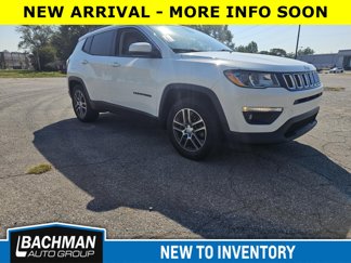 Used 2019 Jeep Compass Latitude image 1