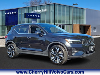Used 2025 Volvo XC40 B5 Plus w/ Climate Package image 1