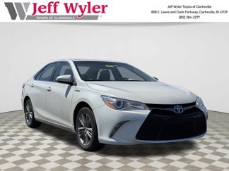 Used 2015 Toyota Camry SE image 1