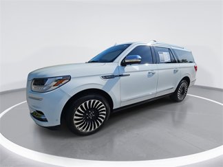 Used 2021 Lincoln Navigator L Black Label w/ Cargo Convenience Package image 1