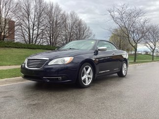 Used 2013 Chrysler 200 Limited image 1