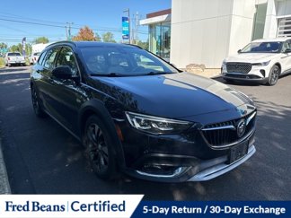 Used 2018 Buick Regal Essence w/ Driver Confidence Package #1 image 1
