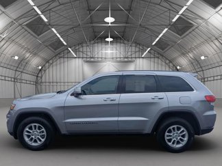 Used 2018 Jeep Grand Cherokee Laredo image 1
