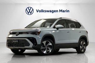 New 2025 Volkswagen Taos SE image 1