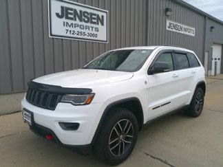 Used 2017 Jeep Grand Cherokee Trailhawk image 1