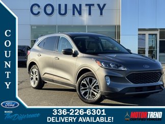 Used 2022 Ford Escape SEL image 1
