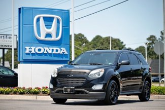 Used 2017 Chevrolet Equinox LT image 1