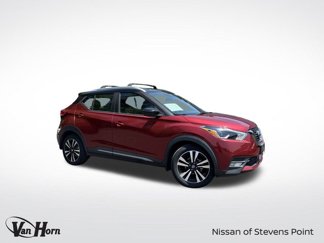 Used 2020 Nissan Kicks SR w/ Exterior Package image 1