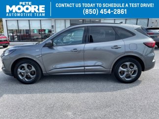 Used 2023 Ford Escape ST-Line image 1