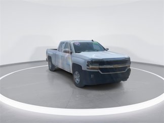 Used 2017 Chevrolet Silverado 1500 LT image 1