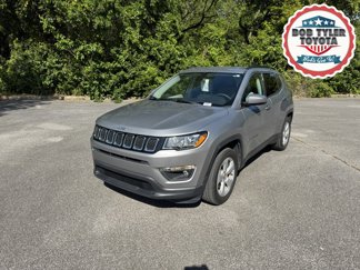 Used 2021 Jeep Compass Latitude image 1