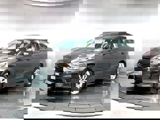 Used 2020 Ford Fusion SE image 1