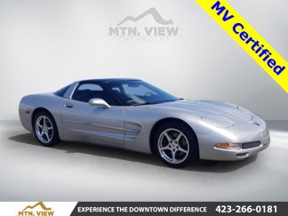 Used 2004 Chevrolet Corvette Coupe w/ Preferred Equipment Group image 1