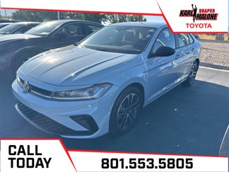 Used 2025 Volkswagen Jetta Sport image 1