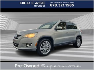 Used 2010 Volkswagen Tiguan 2WD image 1