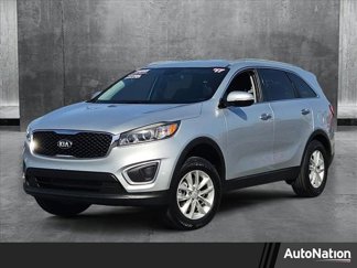 Used 2017 Kia Sorento LX image 1