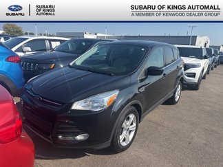 Used 2015 Ford Escape SE image 1