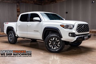 Used 2022 Toyota Tacoma TRD Off-Road image 1