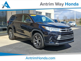 Used 2017 Toyota Highlander LE image 1