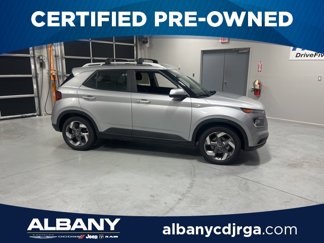 Certified 2025 Hyundai Venue SEL image 1