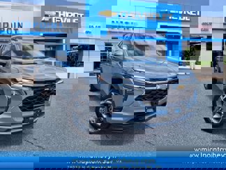 New 2025 Chevrolet Trax LT w/ Driver Confidence Package image 1