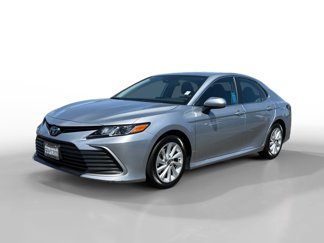 Used 2022 Toyota Camry LE image 1